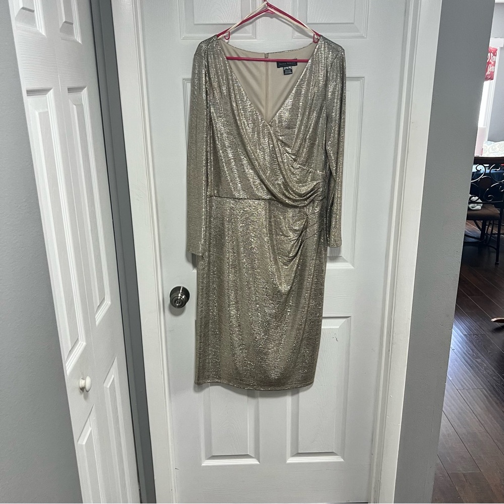Jessica Howard Gold Long Sleeve Dress